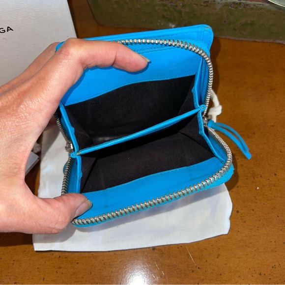 Balenciaga Paper Continental Zip Around Wallet w/ box & dust bag - Picture 4 of 10